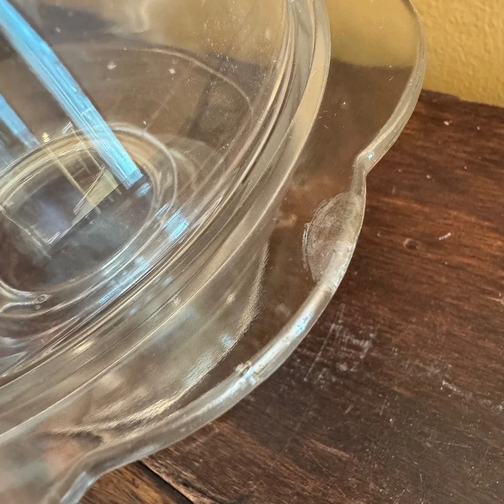 Vintage Clear Glass Dessert Butter Dish Cover with Scalloped‎ Edge and Lid